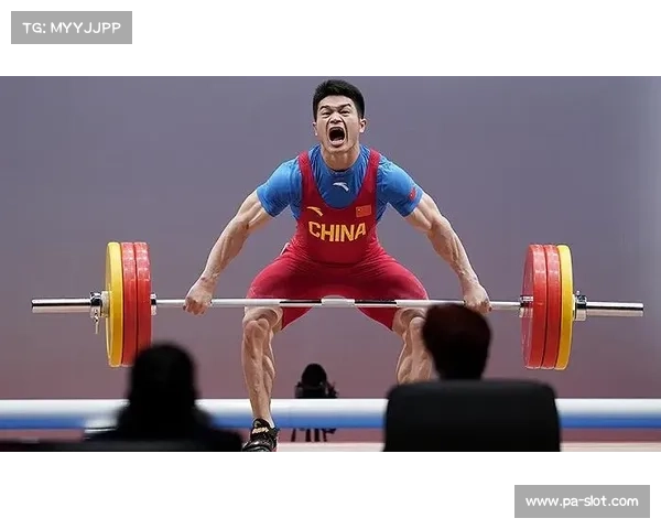 中国举重新星打破世界纪录力争东京奥运金牌全力冲击新高峰 中国举重新星打破世界纪录力争东京奥运金牌全力冲击新高峰