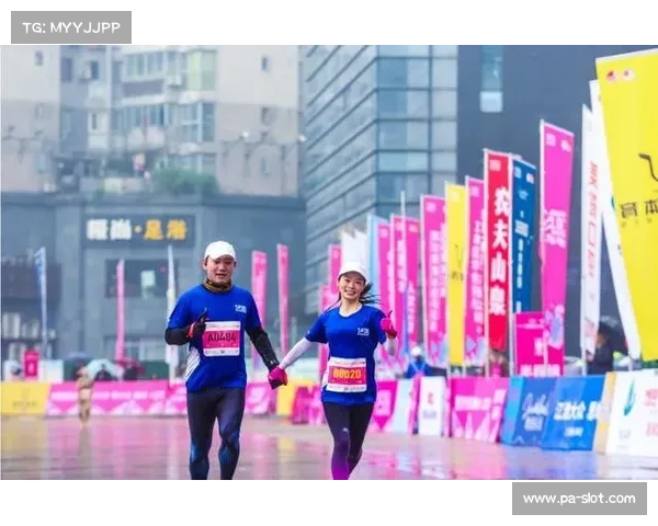 2024重庆江津东方爱情马拉松鸣枪开跑 勇往直前迎接胜利的曙光 2024重庆江津东方爱情马拉松鸣枪开跑 勇往直前迎接胜利的曙光