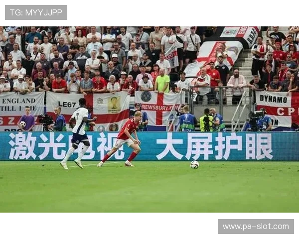 欧洲杯再度封神赛后暖心举动瞬间刷屏感动无数球迷全网点赞热烈传 欧洲杯再度封神赛后暖心举动瞬间刷屏感动无数球迷全网点赞热烈传