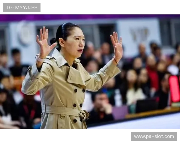 以你们猜猜这是哪位网坛女将为主题探索她的传奇故事揭秘精彩回顾