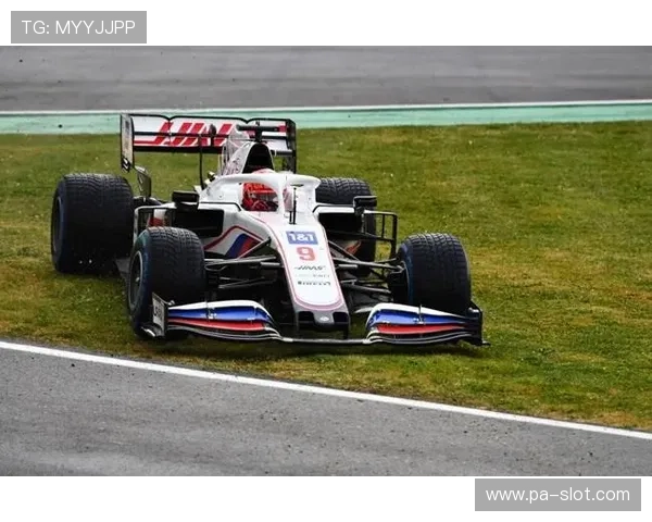 聚焦哈斯车队二百场大奖赛纪念特别版涂装全面呈现速度与荣耀风采